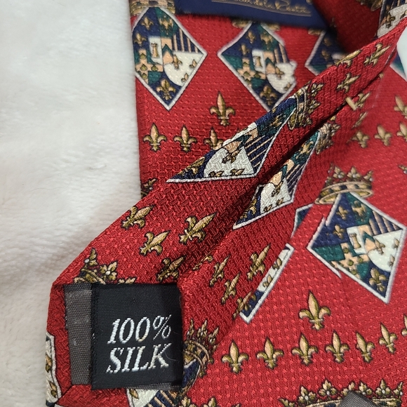 Oscar De La Renta Red Patterned Silk Tie - Picture 3 of 5